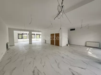 Prvomajska | 4zida.rs