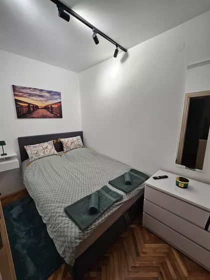 Nemanjina | 4zida.rs