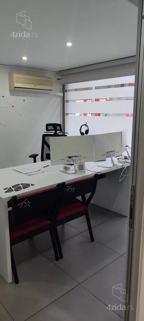 Poslovni prostor | 4zida