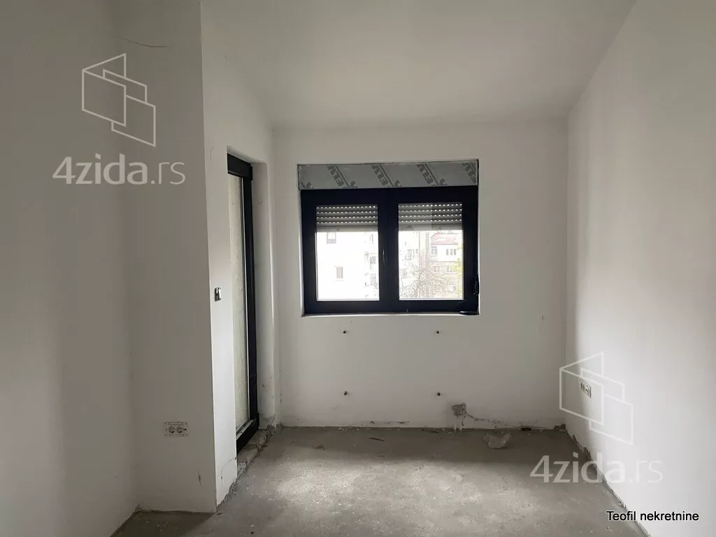 Petosoban stan | 4zida