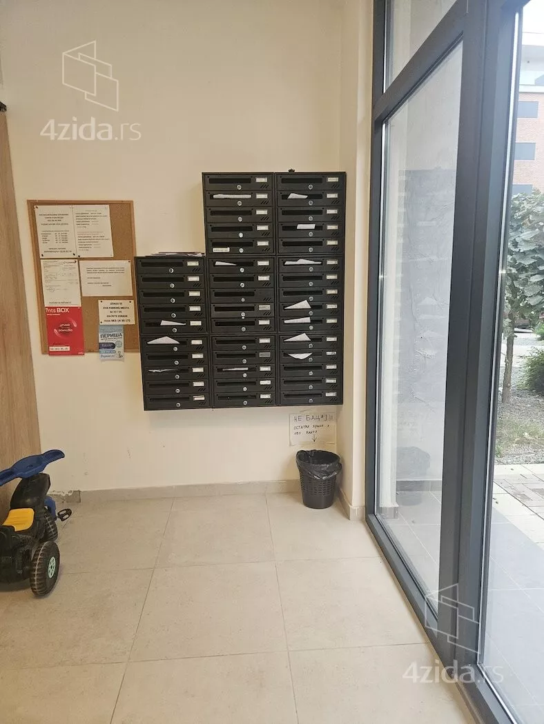 Dvoiposoban stan | 4zida