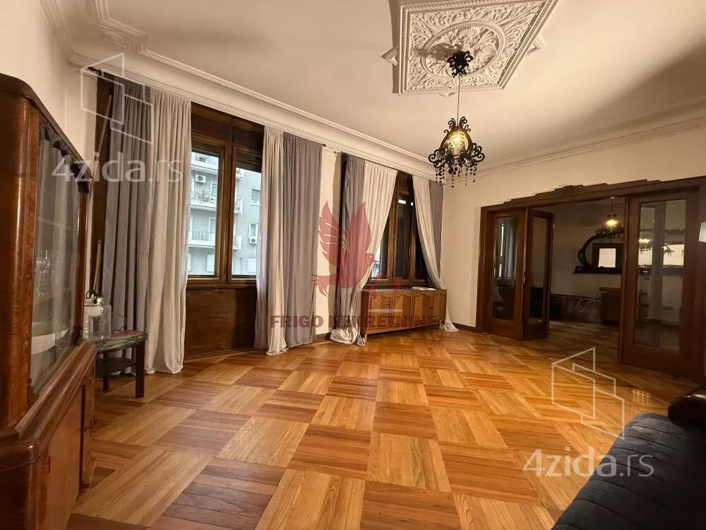 Četvoroiposoban stan | 4zida