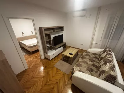 Autokomanda | 4zida.rs