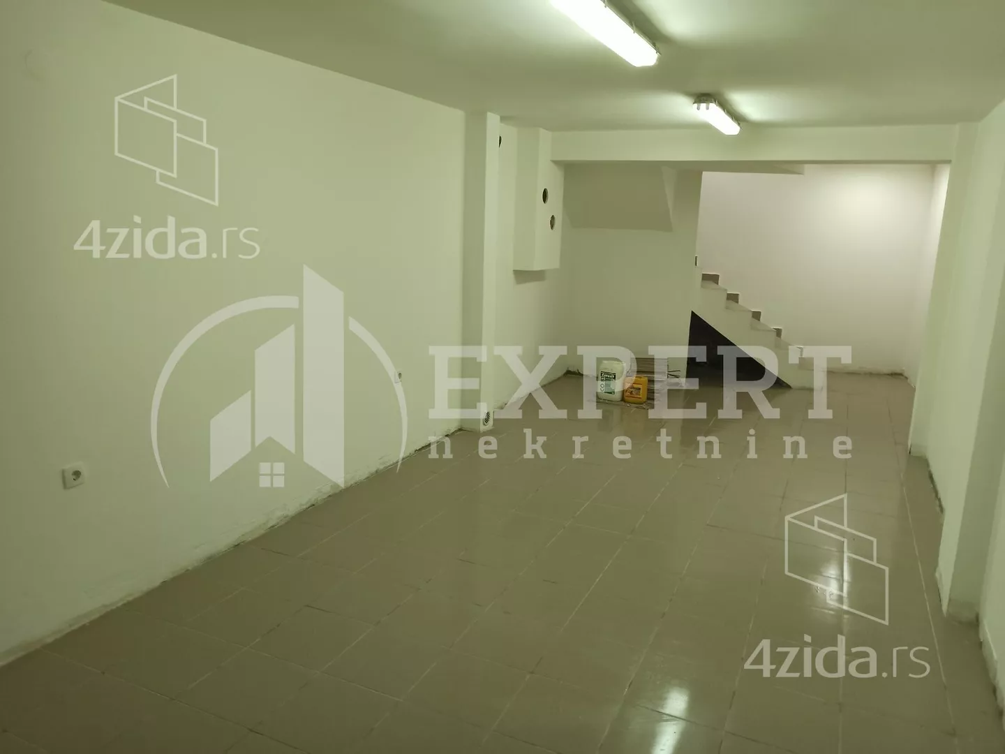 Lokal | 4zida