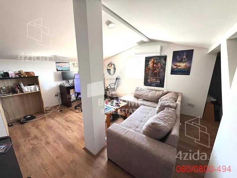 Troiposoban stan | 4zida