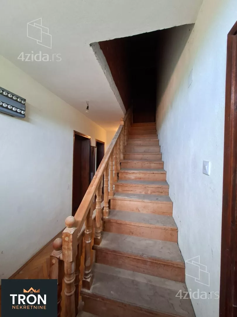 3-etažna kuća | 4zida
