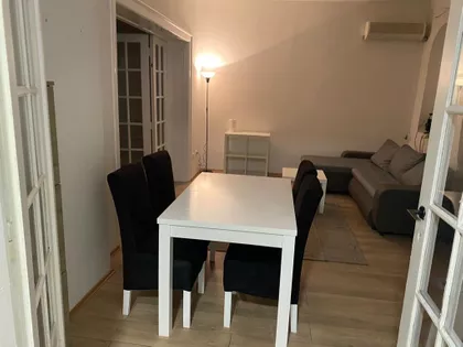 Vukov Spomenik | 4zida.rs