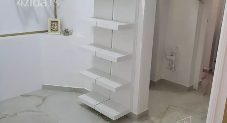 Lokal | 4zida