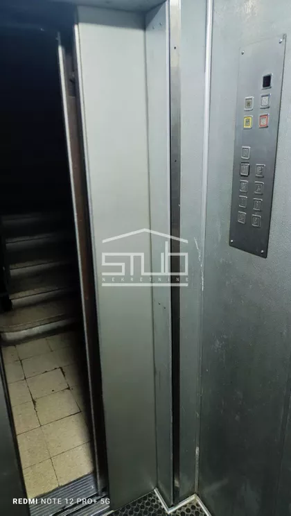 Crveni Krst Vračar | 4zida.rs