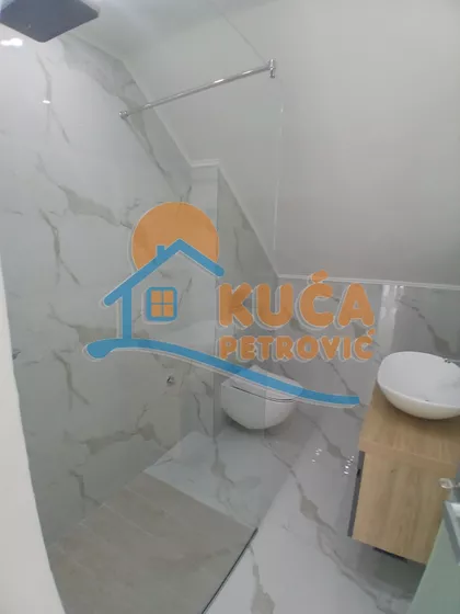 Cetinjska | 4zida.rs