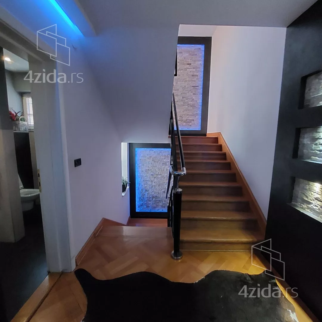 4-etažna kuća | 4zida