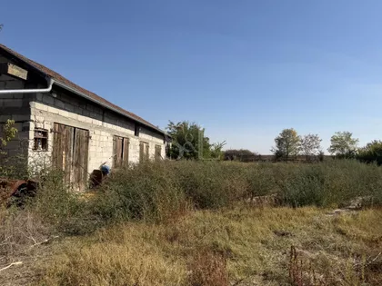 Okolne lokacije | 4zida.rs