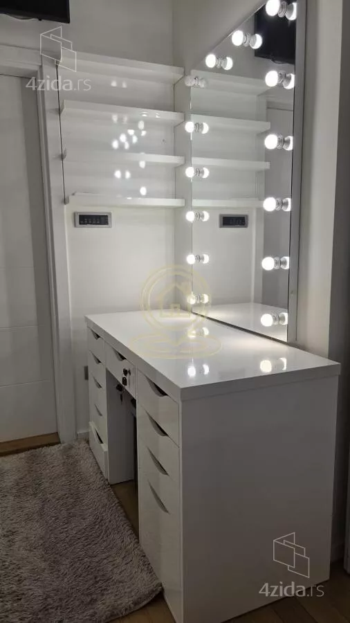 Petosoban stan | 4zida