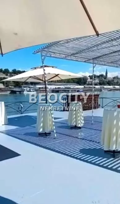 Surčin (mesto) | 4zida.rs