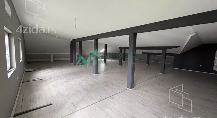 Poslovni prostor | 4zida