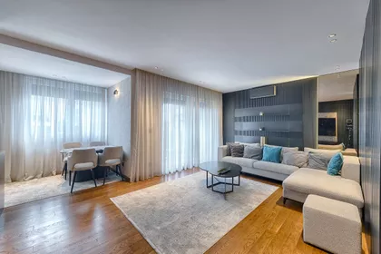 Južni Bulevar | 4zida.rs