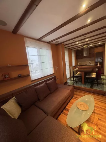 BRAĆE RIBNIKAR | 4zida.rs