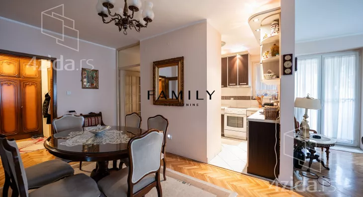 Troiposoban stan | 4zida