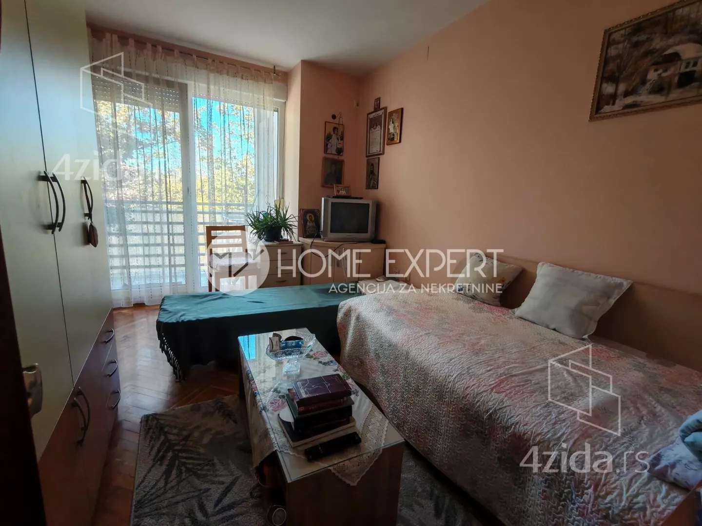 Jednoiposoban stan | 4zida