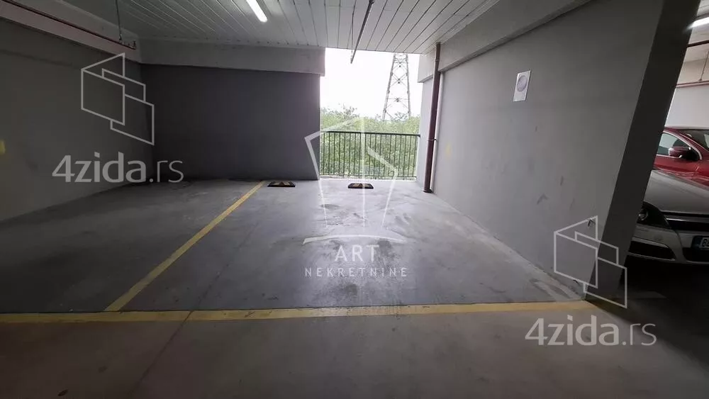 Garaža | 4zida