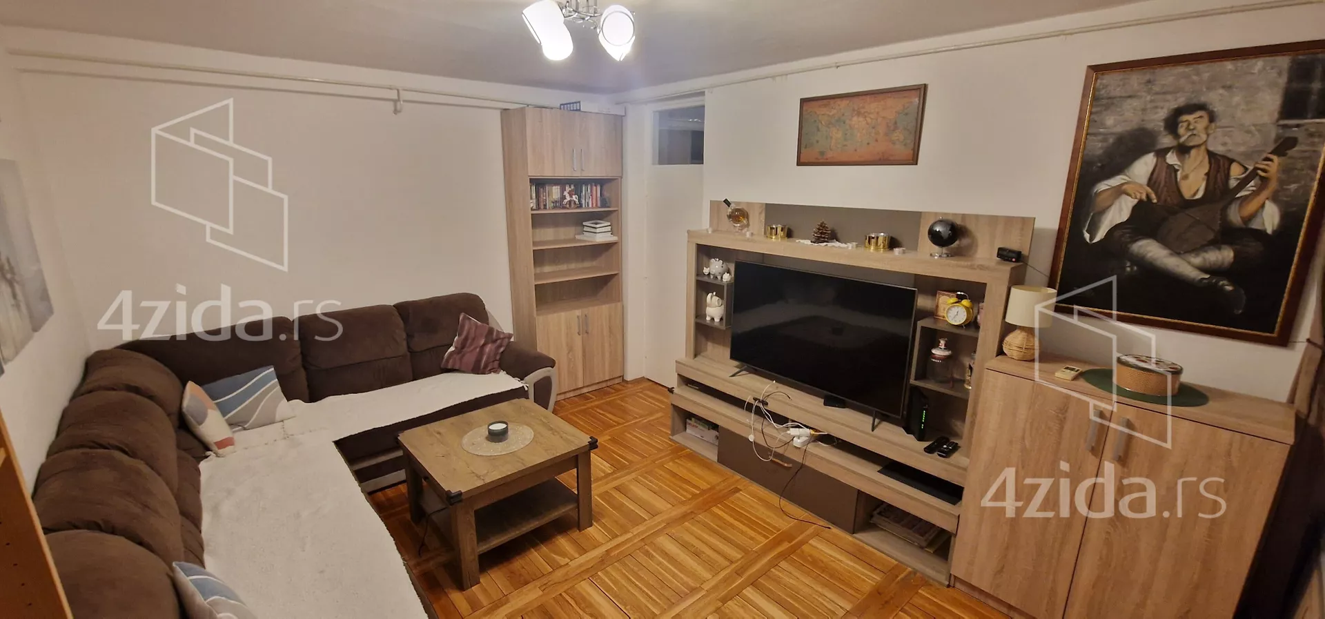 Jednoiposoban stan | 4zida