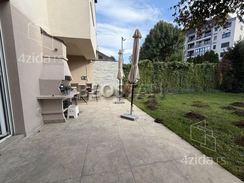 4-etažna kuća | 4zida