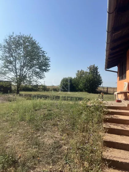 Okolne lokacije | 4zida.rs