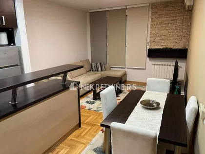 Jovanke Radaković | 4zida.rs