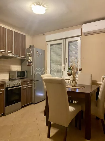 Železnička stanica | 4zida.rs