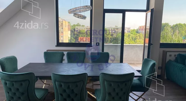 Šestosoban stan | 4zida