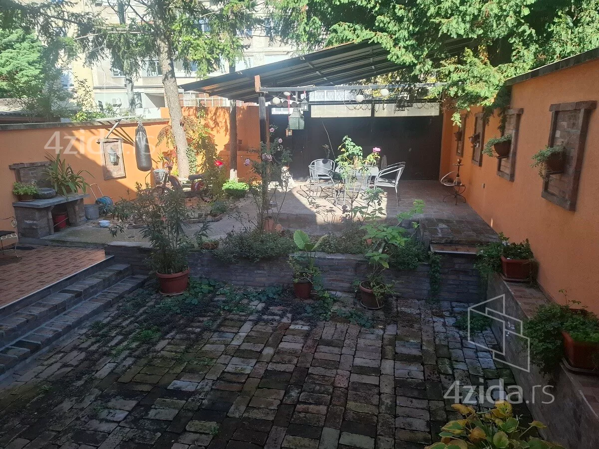 6-etažna kuća | 4zida