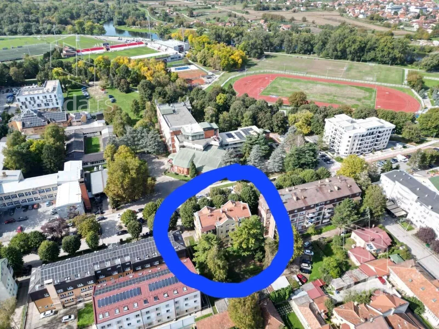 Petosoban stan | 4zida