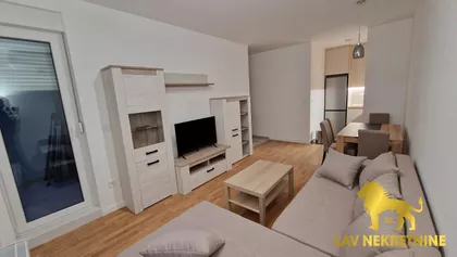 SOMBORSKA RAMPA | 4zida.rs