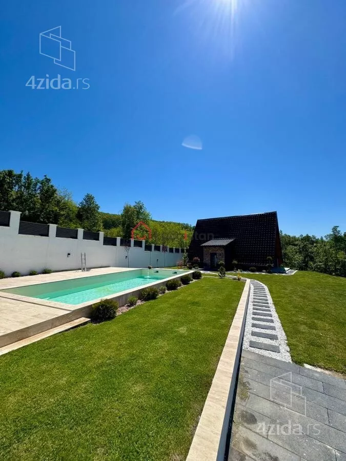 Kuća | 4zida