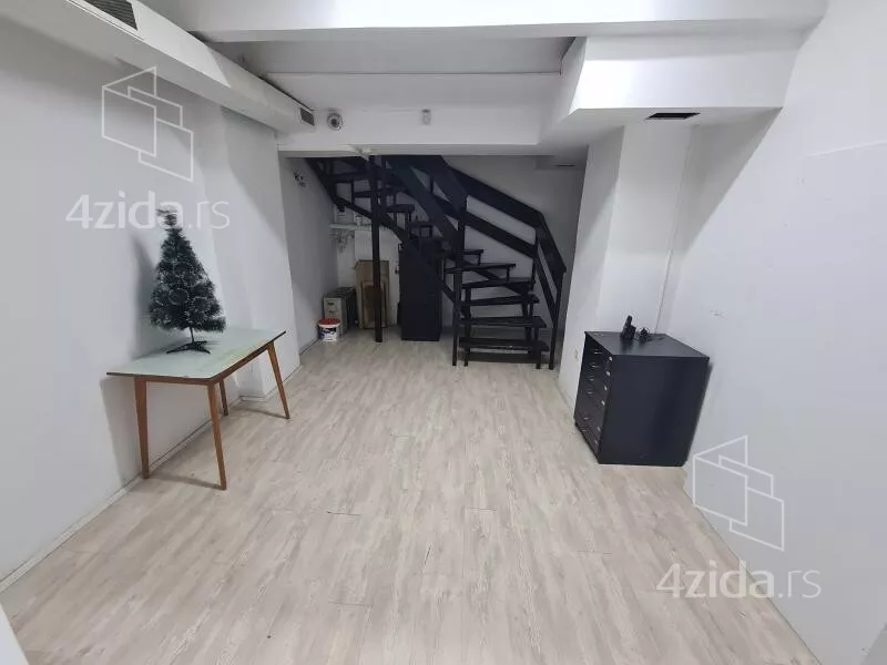 Lokal | 4zida