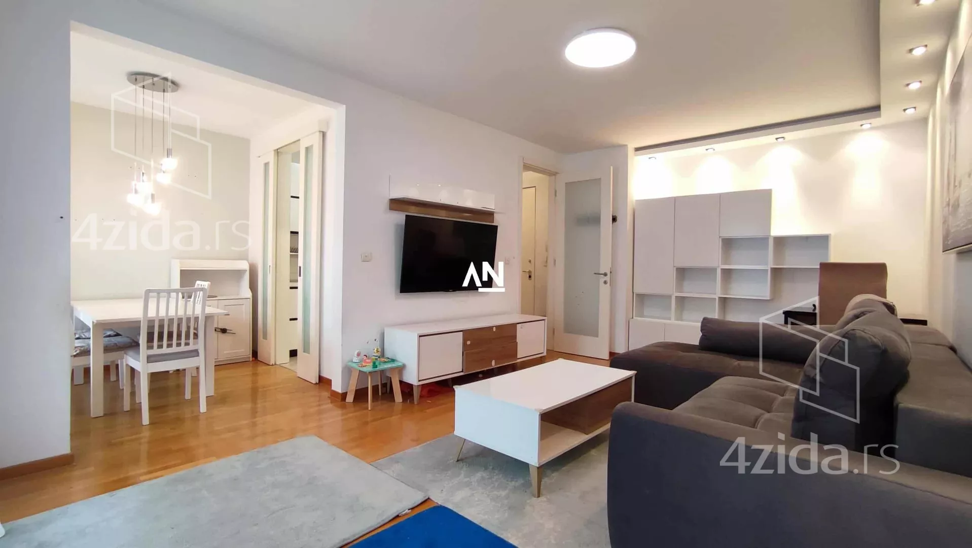 Dvoiposoban stan | 4zida