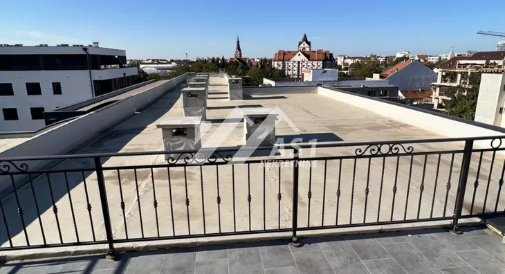 Šestosoban stan | 4zida