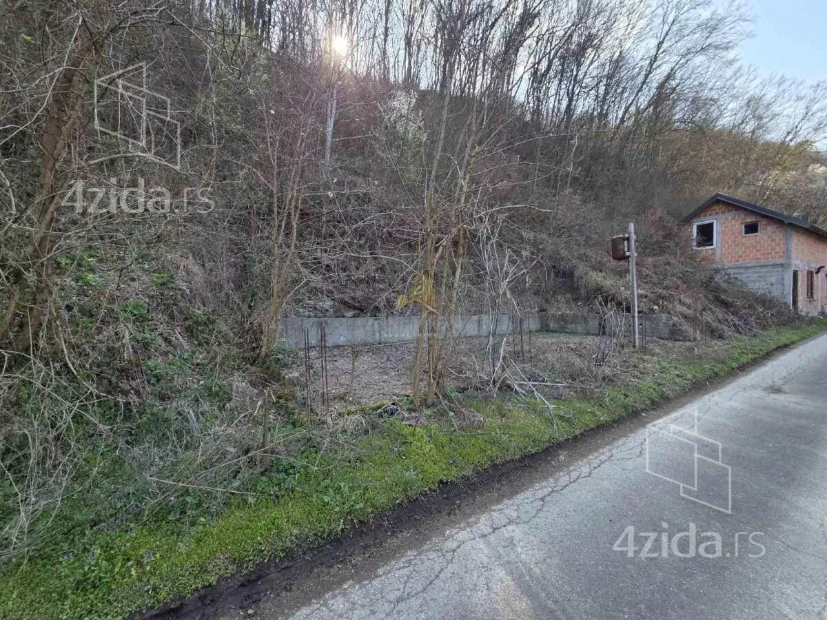 Plac | 4zida