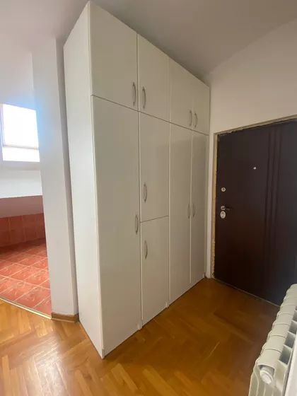 Tikveška 8 | 4zida.rs