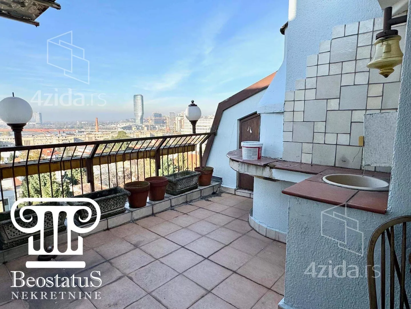 Petosoban stan | 4zida