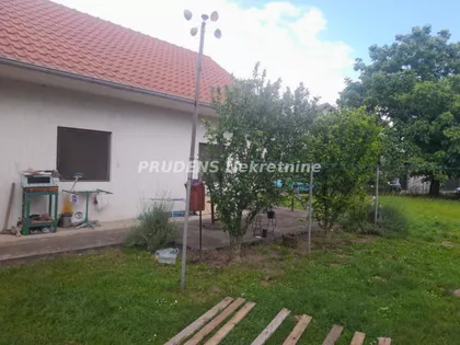 Jakovo | 4zida.rs