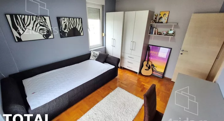 Šestosoban stan | 4zida