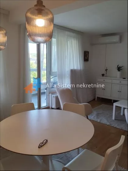 Cvetkova Pijaca | 4zida.rs