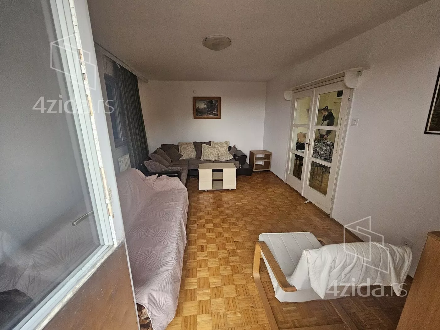 Troiposoban stan | 4zida