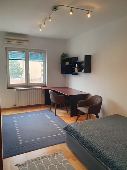 Tršćanska 4 | 4zida.rs