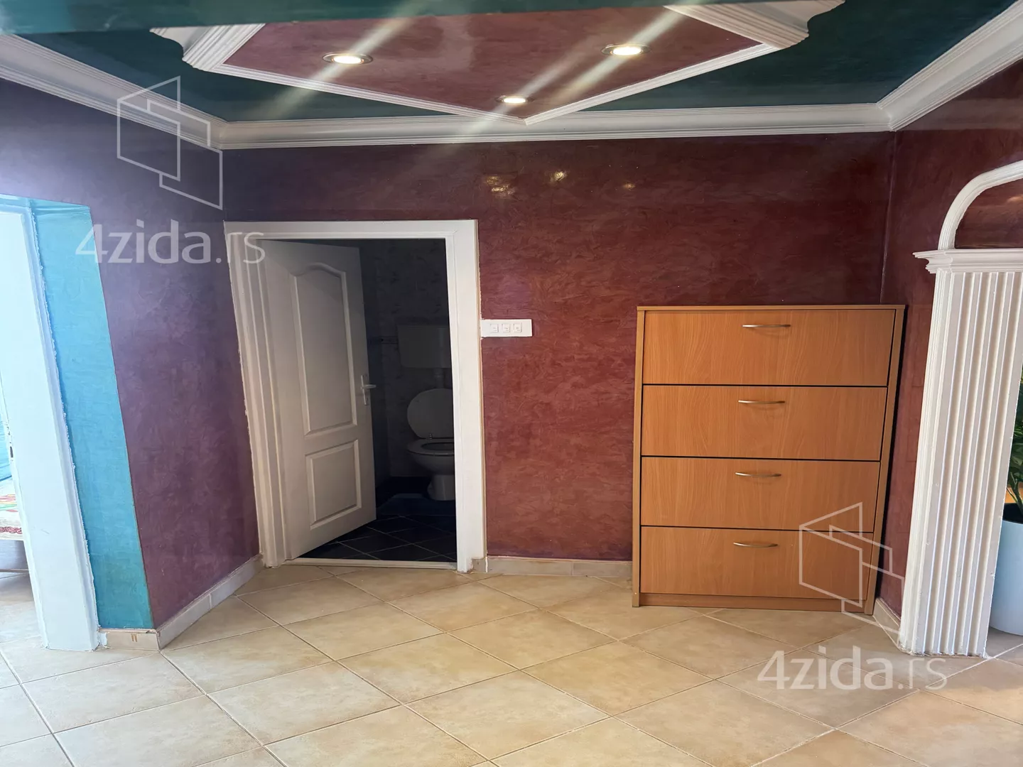 Troiposoban stan | 4zida