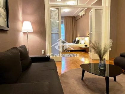 Knez Mihailova | 4zida.rs