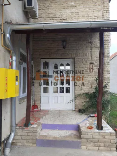 Mali Bajmok | 4zida.rs