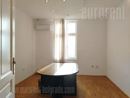 KNEZ MIHAILOVA | 4zida.rs