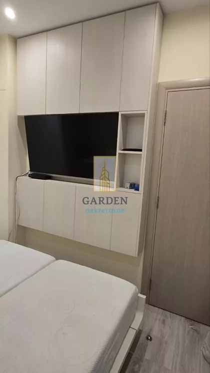 Makenzijeva | 4zida.rs